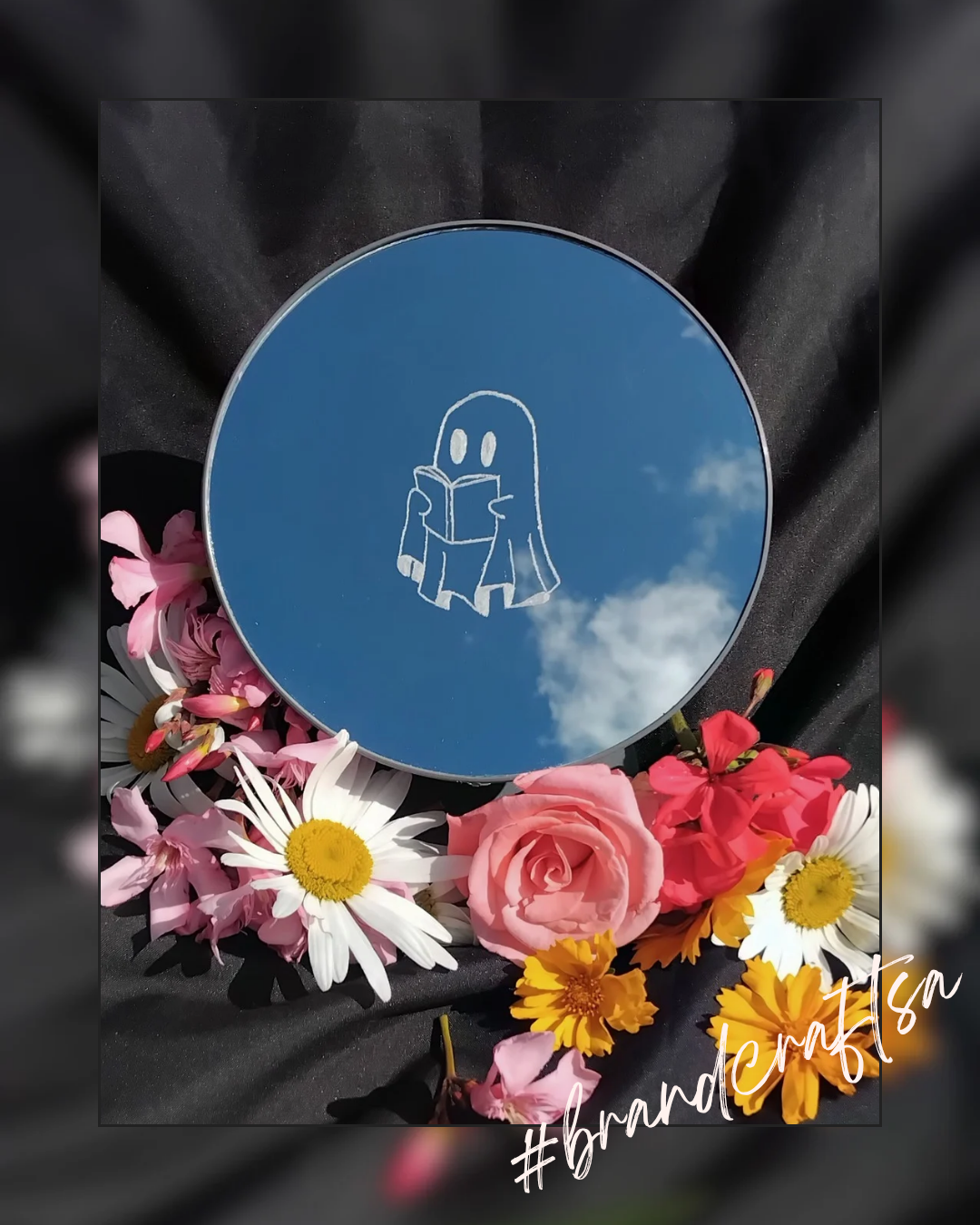 15cm Reading Ghost Engraved Mirror